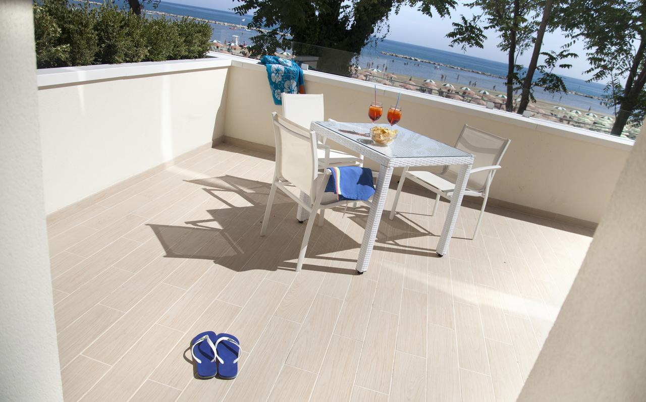 Marina Beach Suite Hotel Rimini Exterior photo